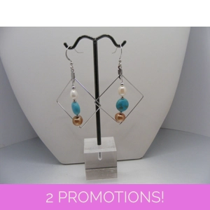Pearl and Howlite Turquoise earrings