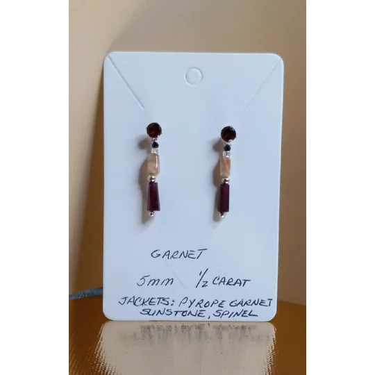 Garnet Stud earrings