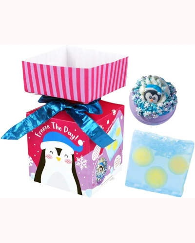Freeze the Day Mini Bath Bomb Cracker Gift Pack Freeze the Day Mini Bath Bomb Cracker Gift Pack