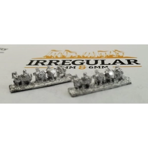 DW02 (L) Dwarf warriors with axes