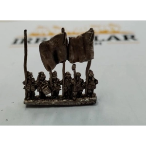 LR04 (C)  Pikeman Command, helmets