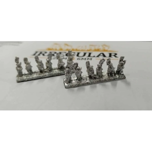 SS04 (L)  Ashigaru with naginata