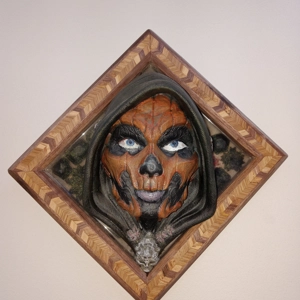 Wall Hanging (Pumpkin Face)