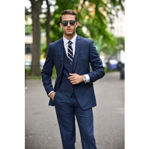 Gucci blue 3 piece suit size 50R Gucci blue 3 piece suit size 50R