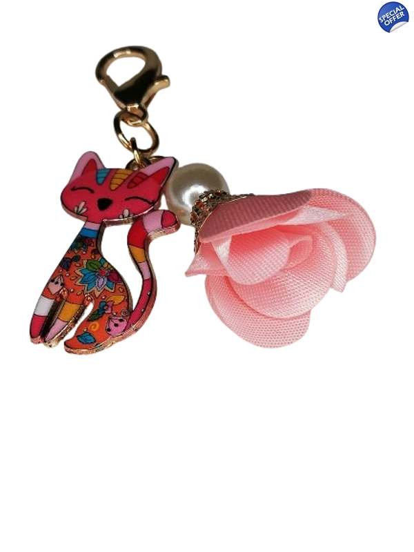 Privjesak Maca sa rozom ružicom