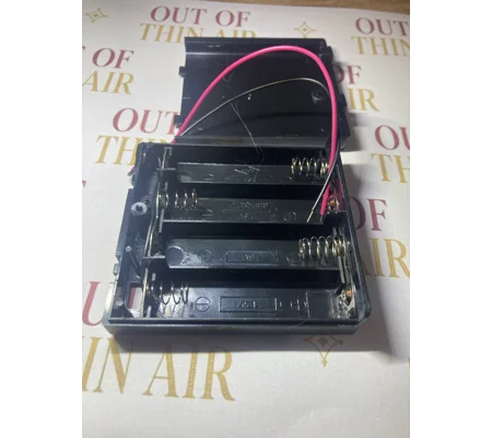 Battery Box for 4 AA battery