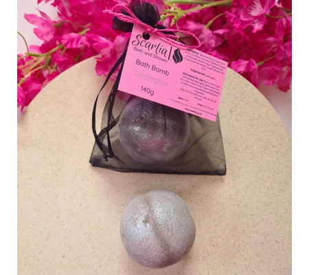 Lamington Bath Bomb 140g