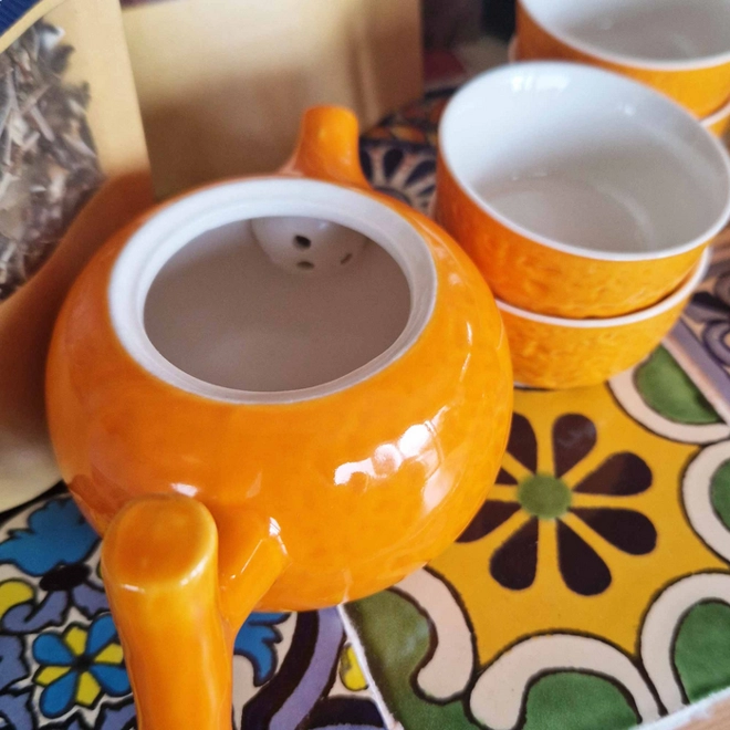 Additional Image for Herbal Orange Teapot Set - Pot & Four Cups
